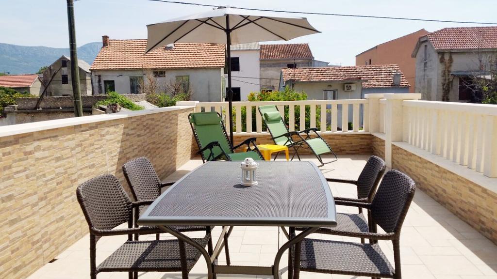 Villa Iva-Dom Kaštela Kültér fotó