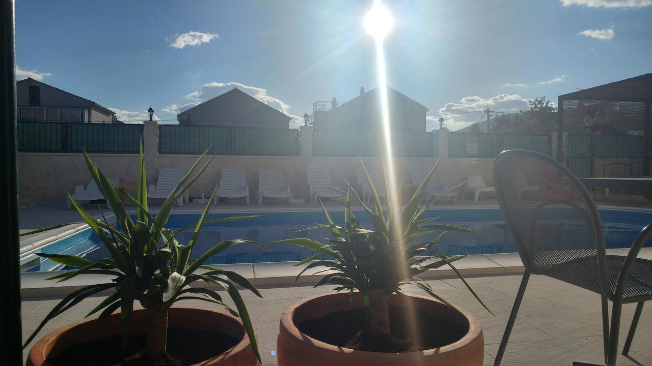 Villa Iva-Dom Kaštela Kültér fotó