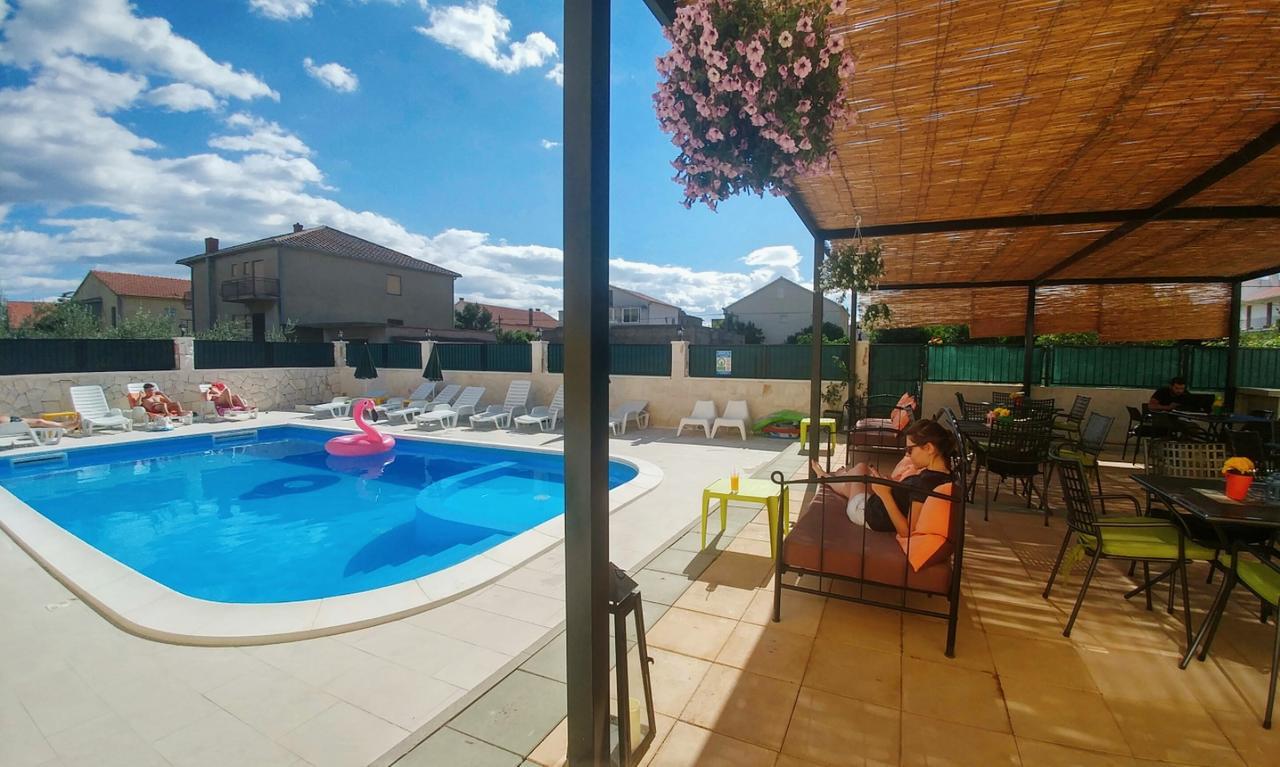 Villa Iva-Dom Kaštela Kültér fotó