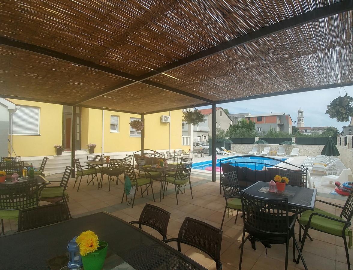Villa Iva-Dom Kaštela Kültér fotó